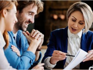 RENTING:WHO SHOULD BE NAMED ON A LEASE?